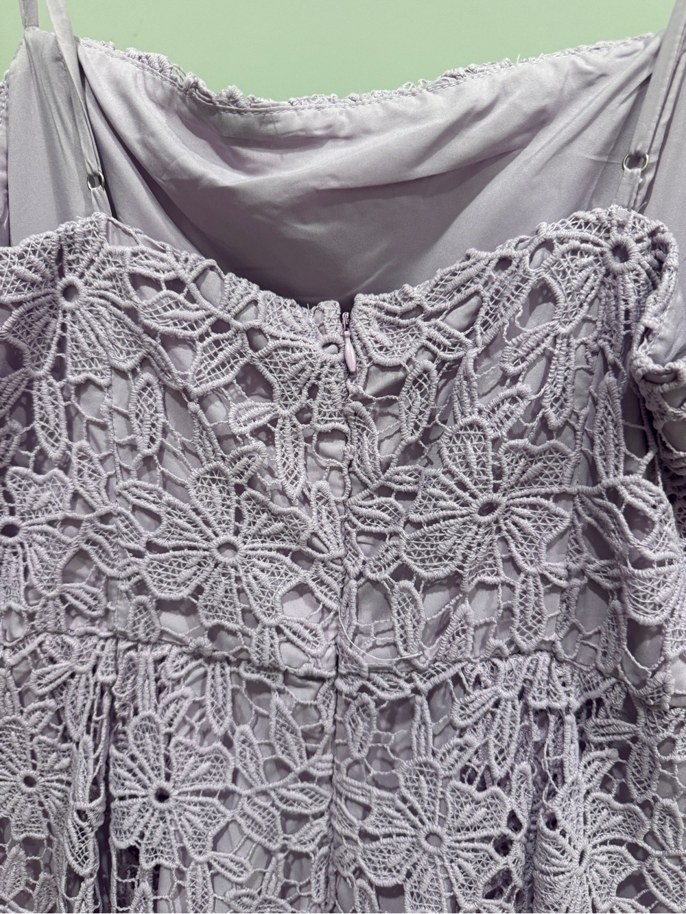 ASTR the Label Lilac Lace Midi Dress with Spaghetti Straps - Picture 4 of 6
